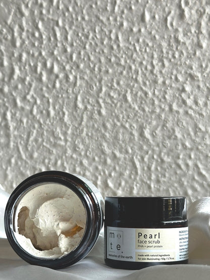 Pearl face scrub